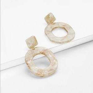 Cream resin earrings